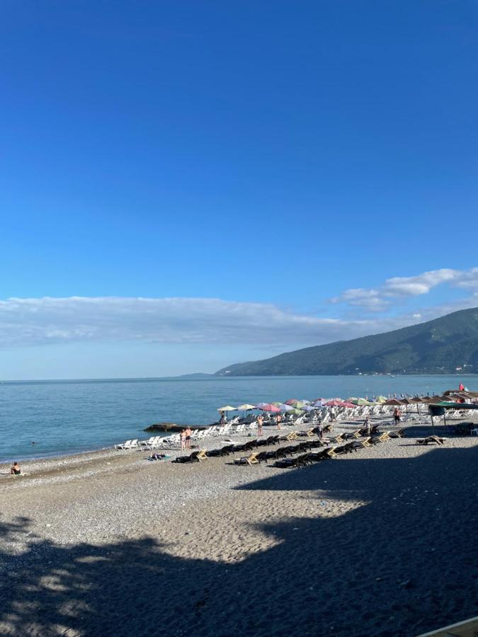 Мини-Отель New Gagra Exterior foto